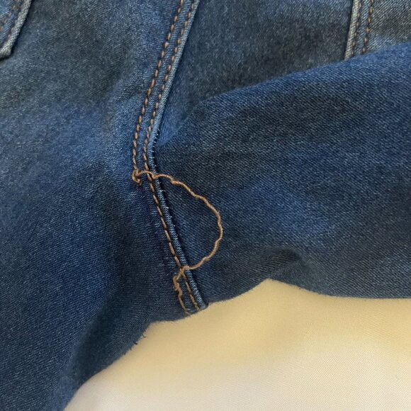 Almost Famous Midrise Jeans 7 - Picture 4 of 11